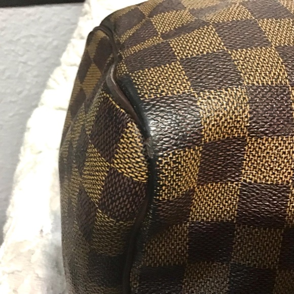 Louis Vuitton Damier Speedy 35 Bag - Picture 9 of 16